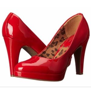 Unlisted Red Pumps